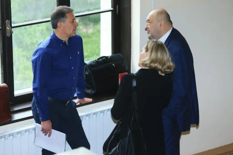Zdravko Mamić s odvjetnicima, Jadrankom Sloković i Čedom Prodanovićem.
