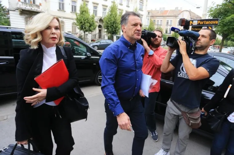 INCIDENT NA SUĐENJU MAMIĆU: Pogledajte kako je Zdravko Mamić poludio na svoje odvjetnike