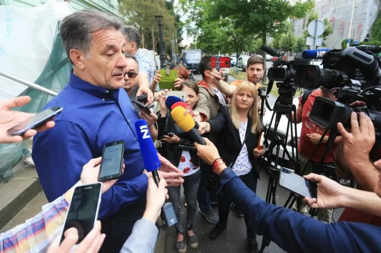 INCIDENT NA SUĐENJU MAMIĆU: Pogledajte kako je Zdravko Mamić poludio na svoje odvjetnike