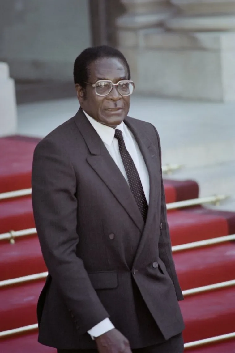 KRAJ JEDNE ERE: Robert Mugabe se kroz skoro četiri desetljeća vladavine susreo sa svim svjetskim čelnicima
