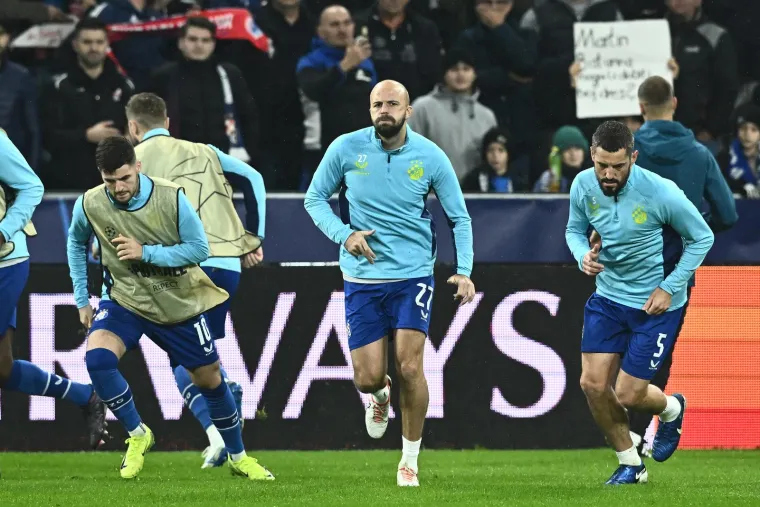 Tijekom zagrijavanja dinamovci nisu obraćali pozornost na ono što se događa na tribinama