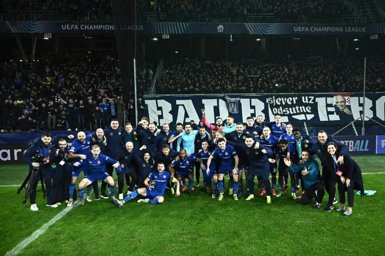 Zajec u jednom trenutku na Red Bull Areni pokazao papir. Svi pričaju o 'misterioznom potezu' predsjednika Dinama