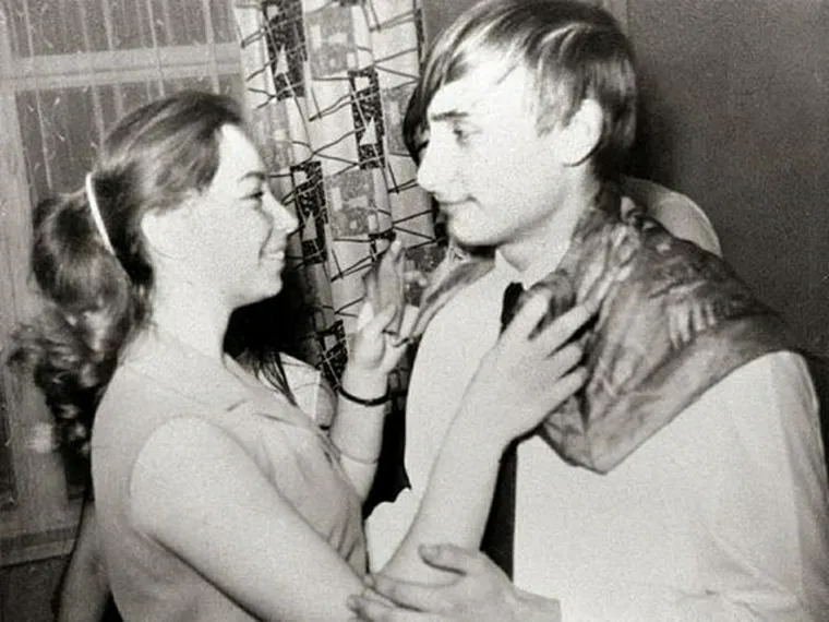 Neviđene fotografije mladog Putina: 'Svaki dan sam u kući imao sukobe sa štakorima'