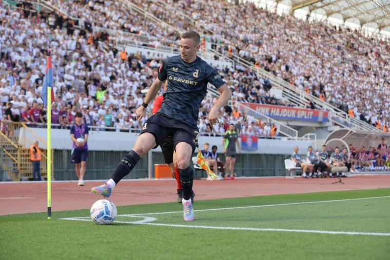 'Rat' Juga i Sjevera na Poljudu: Boysi počeli, a Torcida brutalno uzvratila