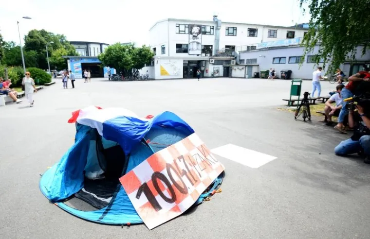NOVI PROSVJED U SAVSKOJ: Niknuo još jedan šator, ovaj put ustali branitelji kulture