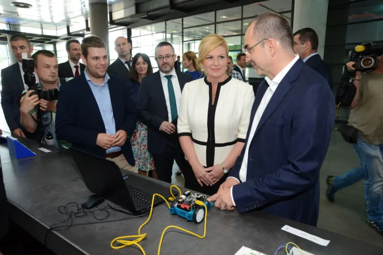 Prisustvovali su Predsjednica RH Kolinda Grabar Kitarović te ministrica obrazovanja Blaženka Divjak, kao i brojni sudionici ovog hvalevrijednog projekta