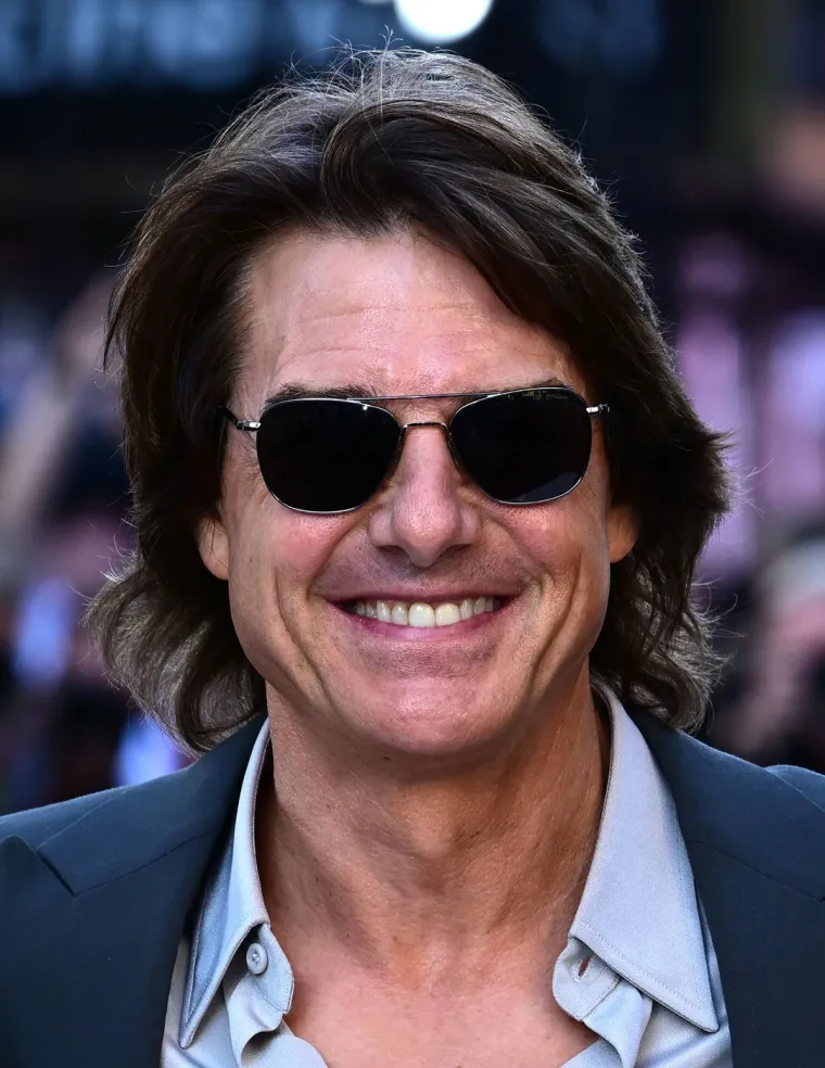 Scijentologija mu razorila brak, a lice 'sredile' operacije: Ovako se mijenjao Tom Cruise
