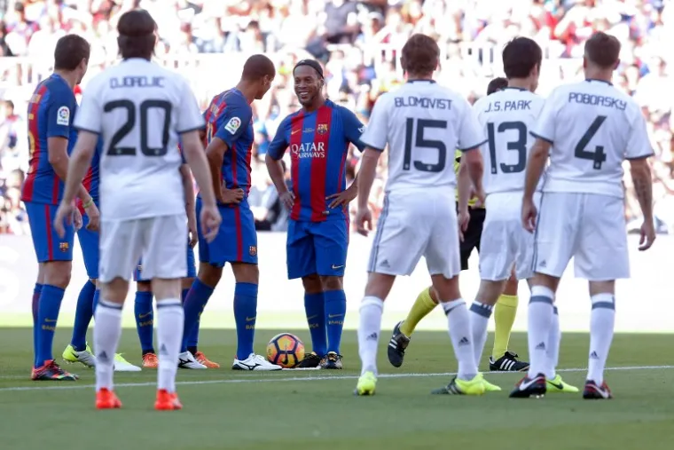 POVRATAK U SPEKTAKULARNU PROŠLOST: Za legende Barcelone i Manchester Uniteda vrijeme kao da je stalo