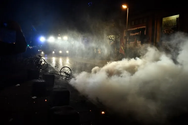 PROSVJED UOČI SUMMITA G20: U sukobu s antikapitalističkim prosvjednicima i anarhistima ozlijeđeno 76 policajaca