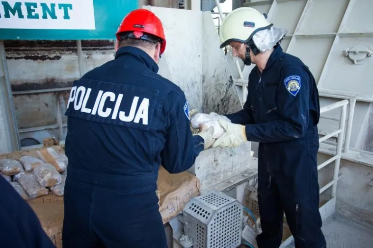 SPALJIVANJE DROGE U NAŠICAMA: Gotovo tona marihuane i stotine kilograma heroina i kokaina otišlo u dim