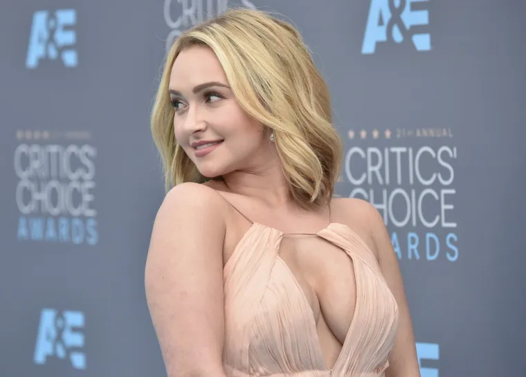 Hayden Panettiere zanosna je američka glumica koja je gotovo 10 godina bila u braku s Vladimirom Kličkom, u kojem su dobili kćer. 