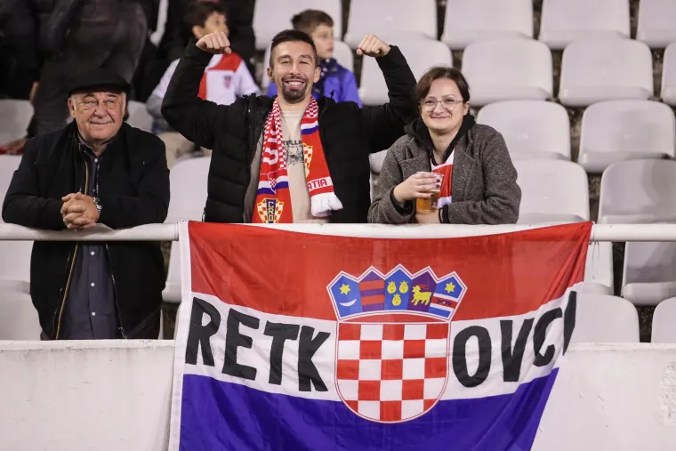 Na tribini snimljen Štimac, a pazite pored koga sjedi Gennaro Gattuso