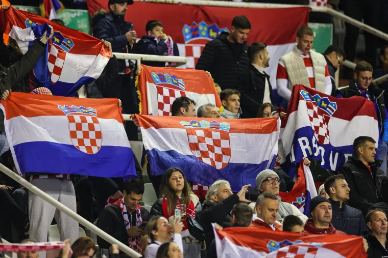Na tribini snimljen Štimac, a pazite pored koga sjedi Gennaro Gattuso