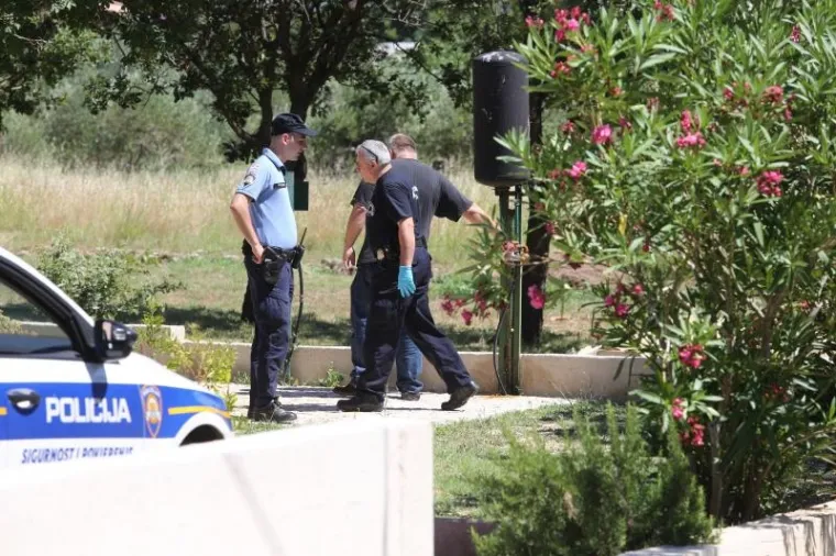 OVDJE JE SMOJVER UBIO RAKIĆA: Evo kako izgleda mjesto strašnog zločina na Rabu