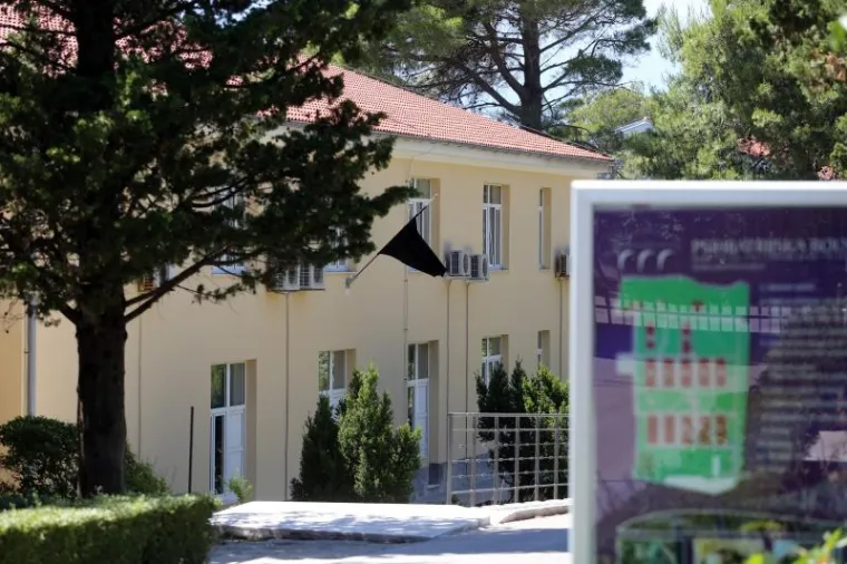 OVDJE JE SMOJVER UBIO RAKIĆA: Evo kako izgleda mjesto strašnog zločina na Rabu