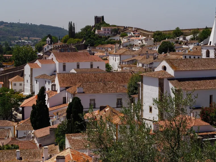 13. Óbidos, Portugal: Prekrasan gradić Óbidos iz vremena kasnog 12. stoljeća okružen je zidinama, a nekoć je predstavljao utočište portugalskoj kraljevskoj obitelji.