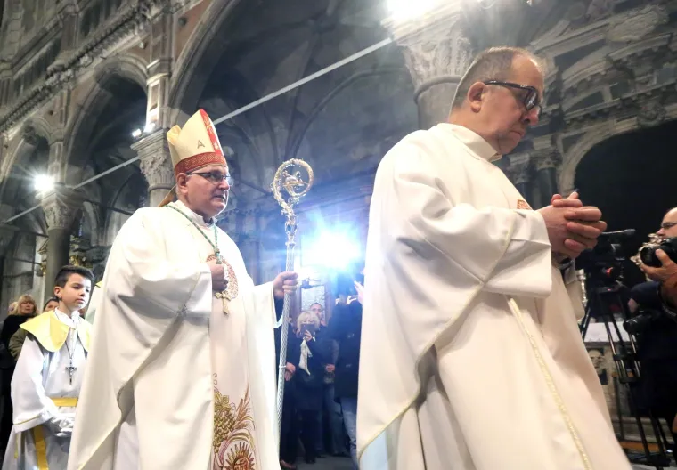Polnoćka u katedrali Svetog Jakova u Šibeniku