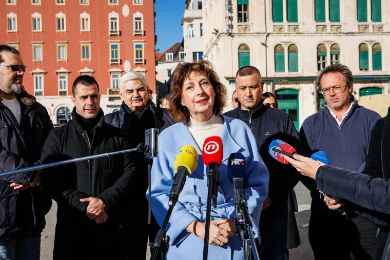 Umjesto štandova s fritulama - kandidati: Nino od jutra 'radi' za Mariju, Bulj dijeli upaljače