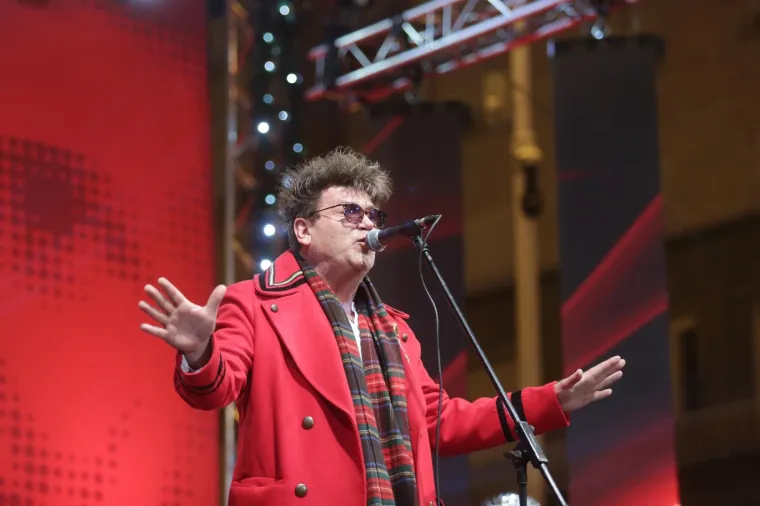 KONCERT 'ŽELIM ŽIVOT' SKUPIO MILIJUN KUNA U SAT VREMENA: Publiku zabavljaju Maja Šuput, Halid Bešlić, Indira...
