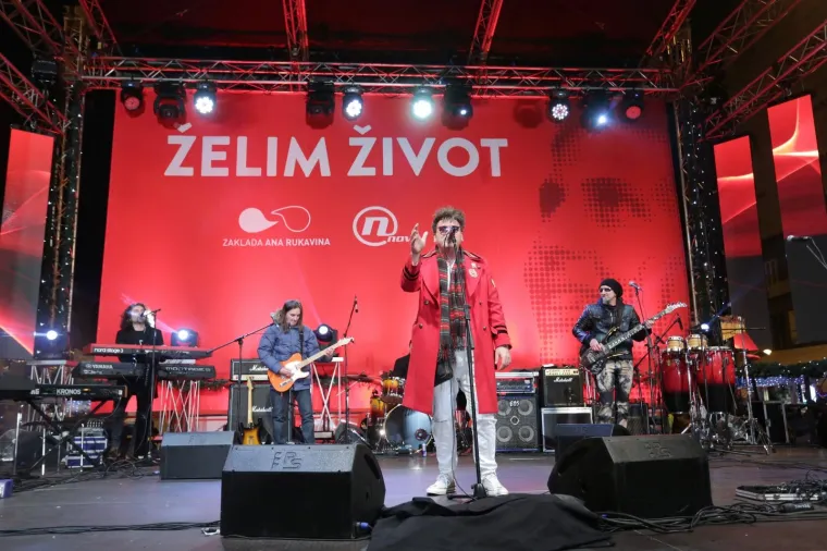KONCERT 'ŽELIM ŽIVOT' SKUPIO MILIJUN KUNA U SAT VREMENA: Publiku zabavljaju Maja Šuput, Halid Bešlić, Indira...
