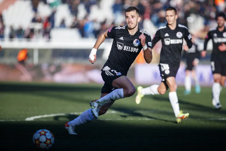 Bruno Goda - Za Slaven Belupo ima 133 nastupa. Njegovo napuštanje Koprivnice je iznenadilo mnoge. Na Transfermarktu je procijenjen na 550 tisuća eura, a ovaj 24-godišnjak još uvijek nije pronašao angažman.