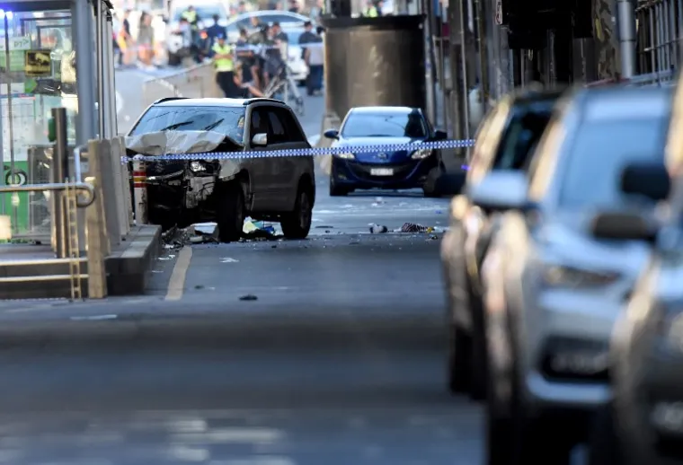 UŽAS U MELBOURNEU: Autom se namjerno zaletili u pješake