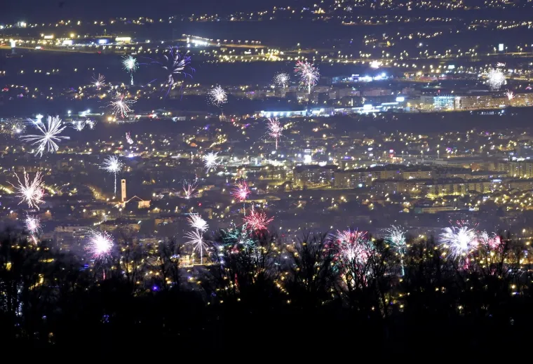 VELIKI VATROMET I KONCERT NA GLAVNOM ZAGREBAČKOM TRGU: Evo kako se dočekala 2018. godina u srcu hrvatske metropole