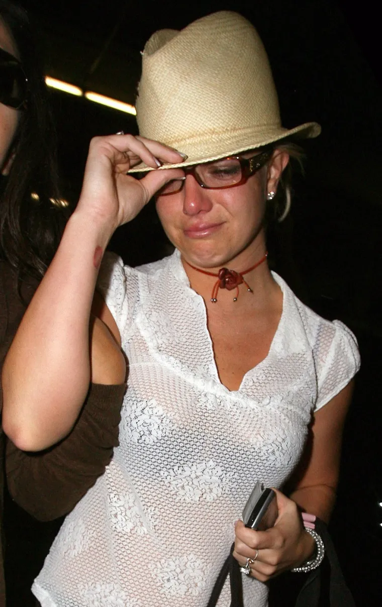 U galeriji pogledajte neka od izdanja Britney Spears. 