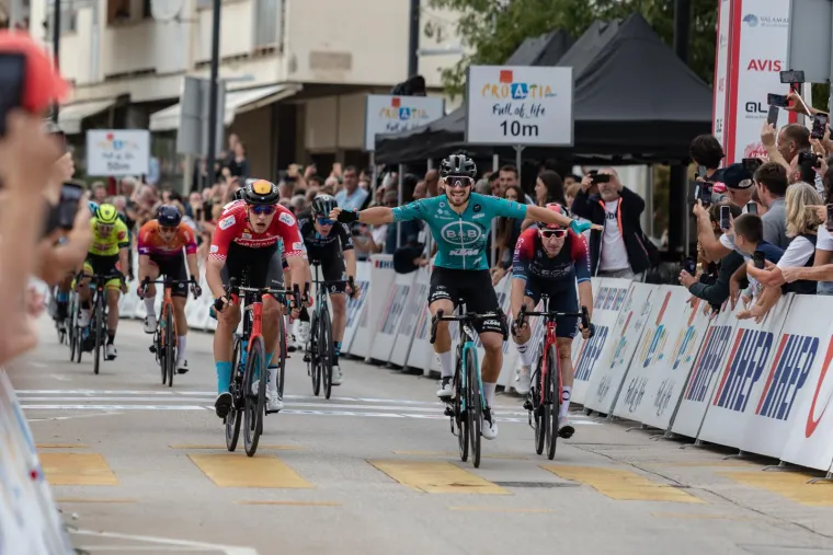 Donosimo vam najbolje kadrove CRO Racea: Sjajni Slovenac preoteo pobjedu pobjedniku Tour de Francea