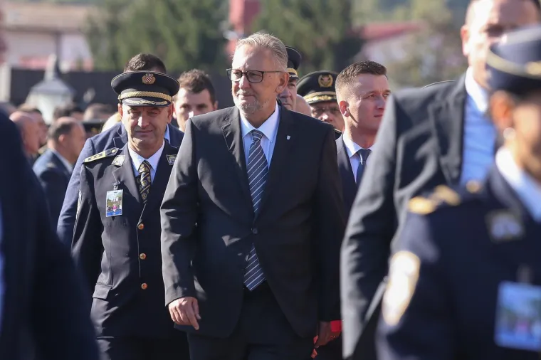 Na vojnom hodočašću u Mariji Bistrici tisuće vojnika, policajaca i branitelja, među njima i Kolinda Grabar Kitarović