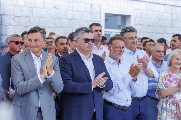 Premijer, predsjednik i po prvi put jedan strani predsjednik: Evo tko je sve danas sudjelovao na Vojvodinom prijemu u Alkarskim dvorima