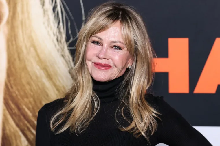 Melanie Griffith zabrinula fanove pojavivši se s neobičnim ožiljcima na licu i rukama: Ovo je izdanje šokiralo svijet