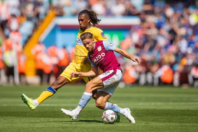 Gerrard bolji od Lamparda: Ali, Steven niti sam ne zna kako je ovo preživio; Aston Villa spasila tri boda protiv Evertona