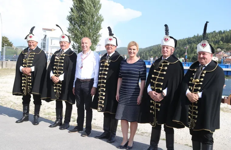 Počeo 21. maraton lađa, predsjednica: 'Želim da danas svi imaju srce vatreno'
