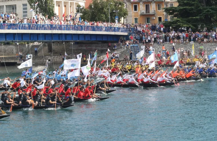 Počeo 21. maraton lađa, predsjednica: 'Želim da danas svi imaju srce vatreno'