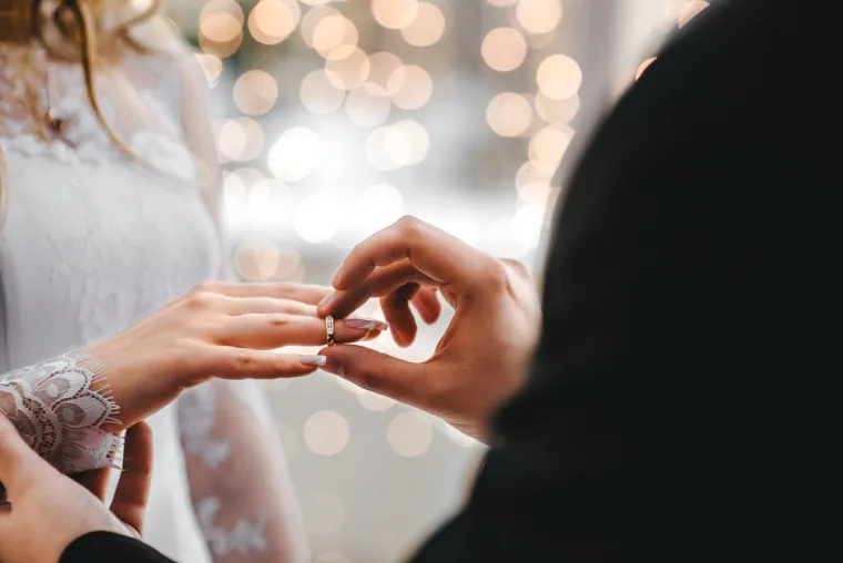 6.	Ovo je do kraja života. Odgovara li ti sigurno monogamna veza koja će trajati dok nas smrt ne rastavi?