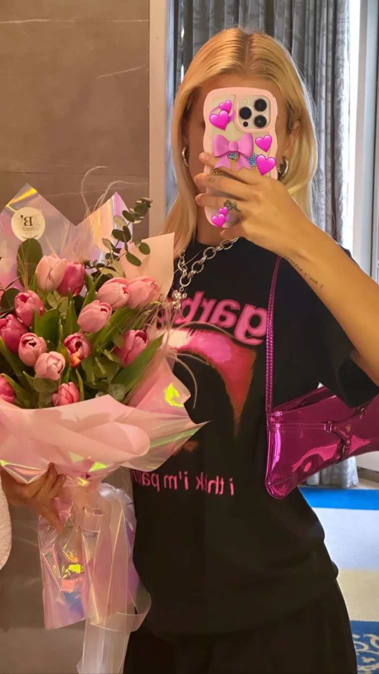 Čak su joj i obožavatelji morali reći da je ovo 'jednostavno previše', a tek kad vidite što sve objavljuje na Instagramu....