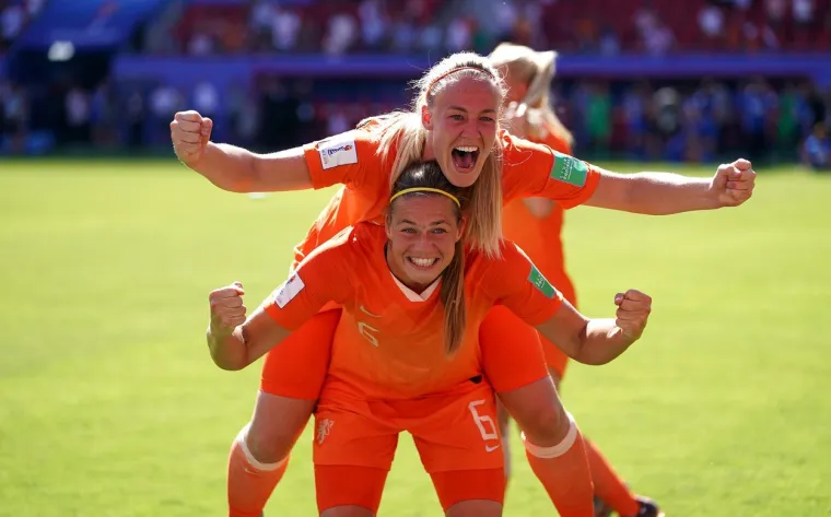 ČISTA EMOCIJA I STRAST: Ovako su emotivne Nizozemke proslavile plasman u polufinale SP-a