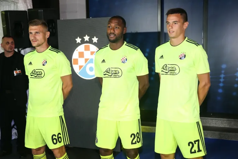 NAMA SU OVI NOVI RETRO DRESOVI DINAMA PUN POGODAK: Što vi mislite?