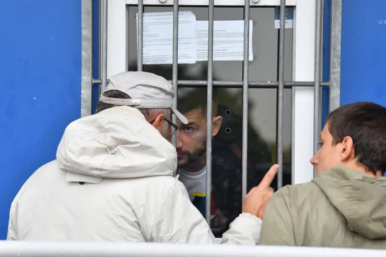 Velik interes za utakmicu Dinama i Bodo/Glimta: Ljudi stoje na kiši, a Liga prvaka kuca na vrata
