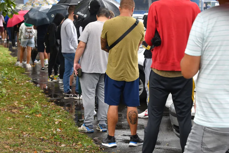Velik interes za utakmicu Dinama i Bodo/Glimta: Ljudi stoje na kiši, a Liga prvaka kuca na vrata
