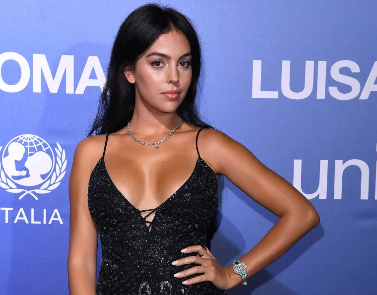 Prastara fotografija Georgine Rodriguez privukla ogromnu pažnju: Možete li vjerovati da je Ronaldova djevojka nekoć ovako izgledala?