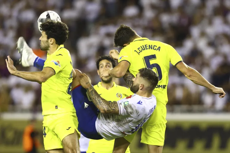 VELIKA GALERIJA Suze, borba i znoj: Donosimo najbolje detalje iz poljudskog okršaja Hajduka i Villarreala