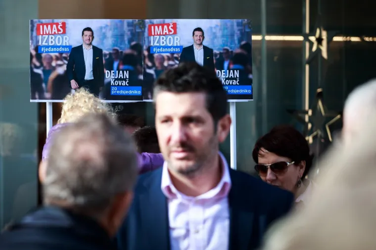 Znanstveni i stručni rad mu je rješavanje glavnih ekonomskih i političkih problema tranzicijskih ekonomija u regiji i svijetu.