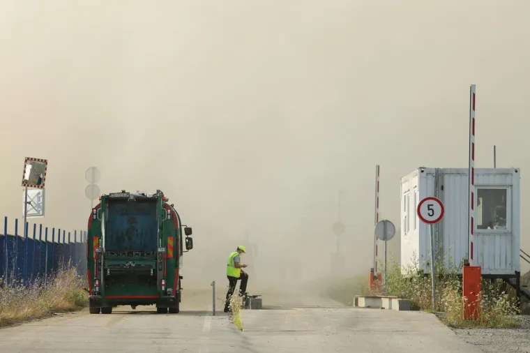 Novi Zagreb u sumaglici nakon požara na Jakuševcu