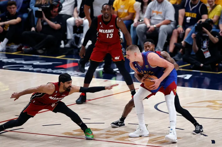 Pogledajte zapanjujuće kadrove prve finalne utakmice NBA lige