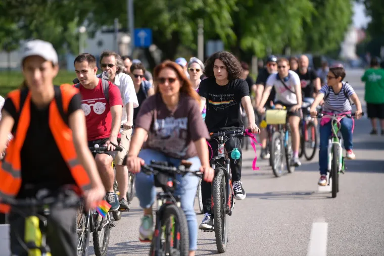 Pogledajte kako je protekao 'Pride ride' u Zagrebu: Sudionicima su se pridružili Boris Jokić i Maja Sever