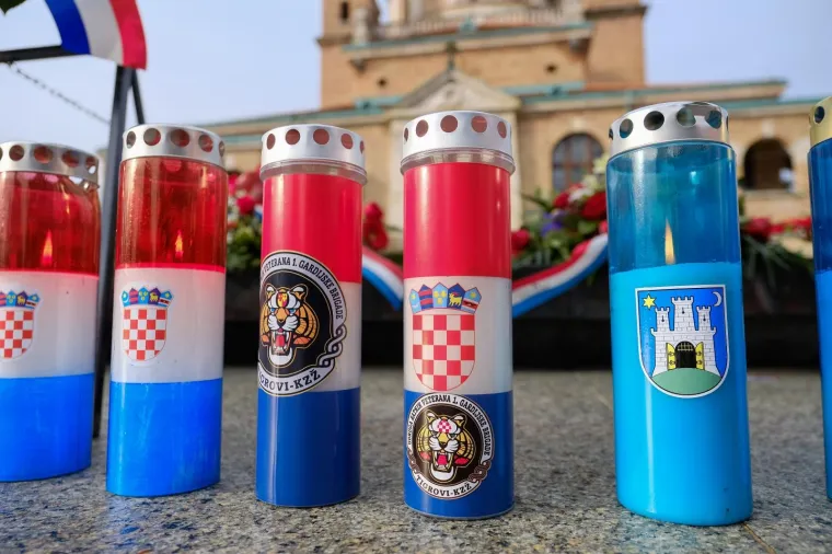 Prošlo je 20 godina od smrti prvog predsjednika: Tko je sve zapalio svijeću na Tuđmanovom grobu?