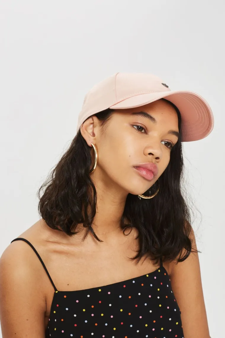 Satenska Adidas kapa, Topshop, 195,46 kuna
