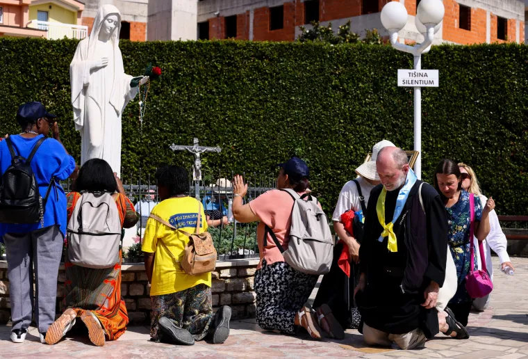 Međugorje puno k'o šipak: Godišnjica je Gospina ukazanja, turisti pohrlili sa svih strana svijeta
